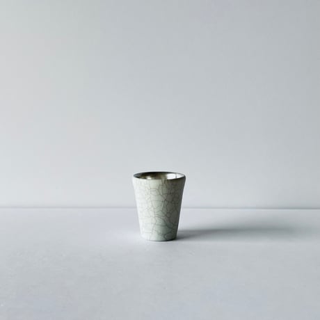 TN−125  谷井直人　銀彩白釉貫入杯 Naoto Tanii Silver Glaze White Crackled Guinomi