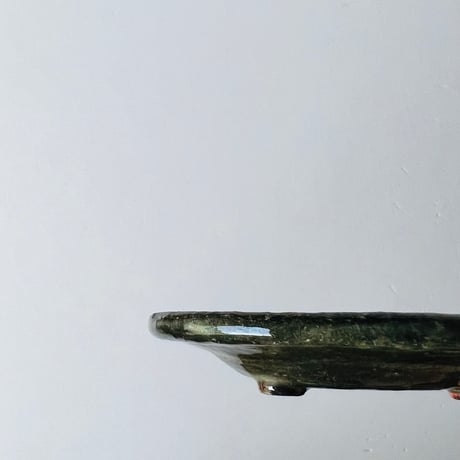 AK-1 赤楽　小皿　三点高台　笹文様　Akaraku Small Plate with Three-Pointed Base and Bamboo Pattern
