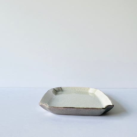 TN−36 谷井直人　銀彩ビードロ隅切り四角皿　TN-36 Naoto Tanii Silver-glazed Vidro square plate with cut corners