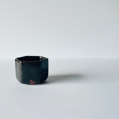 Sー13 鈴木大弓　黒高麗　ぐい呑み　Hiroyumi Suzuki “Black Kōrai Guinomi”**