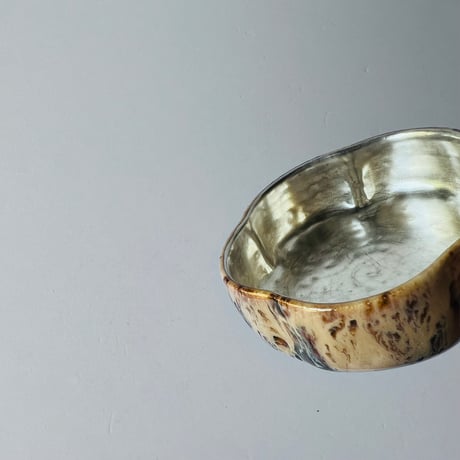 TN−122 谷井直人　銀彩黒流輪花小鉢 Naoto Tanii Silver Glaze Black Flow Rinka Bowl