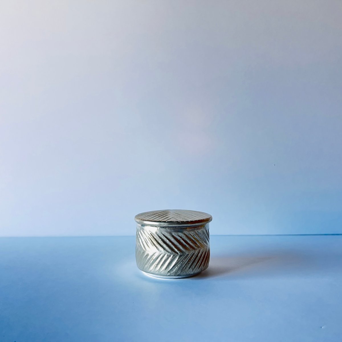 TN−96 谷井直人 銀彩しのぎボンボ二エール Silver-Glazed Shinogi B