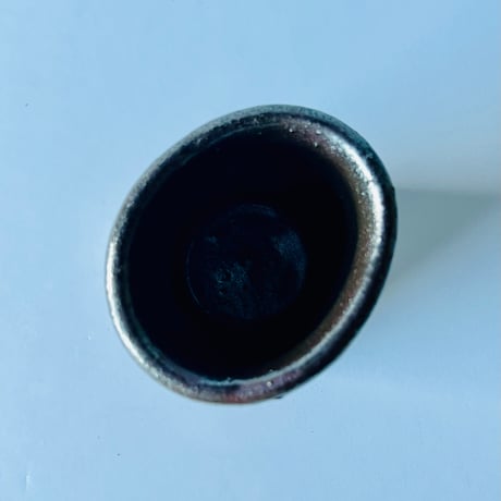 T−13 辻村史朗　織部引出し黒湯呑み　Shiro Tsujimura Oribe black teacup