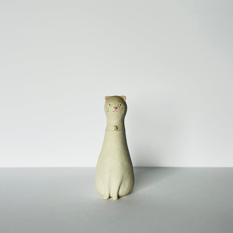 KM−4 鍵谷雅美 白い猫のアロマディフューザー Masami Kagitani Wh