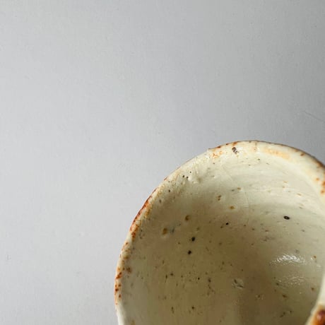 Tー42 辻村史朗　志野ぐい呑　共箱付き　Shiro Tsujimura Shino sake cup with box