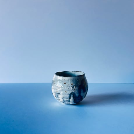 Tー79 辻村史朗　粉吹ワインカップ　共箱有　Shiro Tsujimura “Kohiki Wine Cup” (White Slip-Coated Cup)