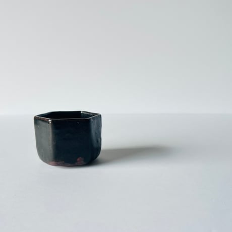 Sー13 鈴木大弓　黒高麗　ぐい呑み　Hiroyumi Suzuki “Black Kōrai Guinomi”**