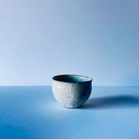 Tー80 辻村史朗　粉吹ワインカップ　共箱有　Shiro Tsujimura “Kohiki Wine Cup” (White Slip-Coated Cup)