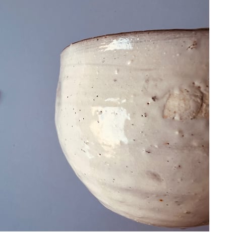 Tー80 辻村史朗　粉吹ワインカップ　共箱有　Shiro Tsujimura “Kohiki Wine Cup” (White Slip-Coated Cup)