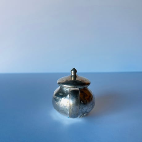 TN−93 谷井直人　銀彩ポット小　Small Silver-Glazed Teapot