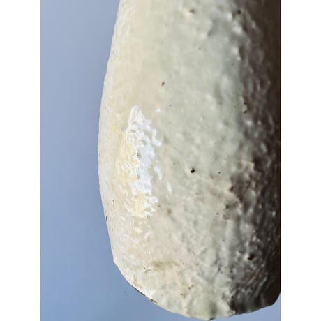T−103 辻村史朗　粉吹つる首花入　共箱有　Shiro Tsujimura Kohiki Tsurukubi Hanaire (Kohiki Long-neck Flower Vase)