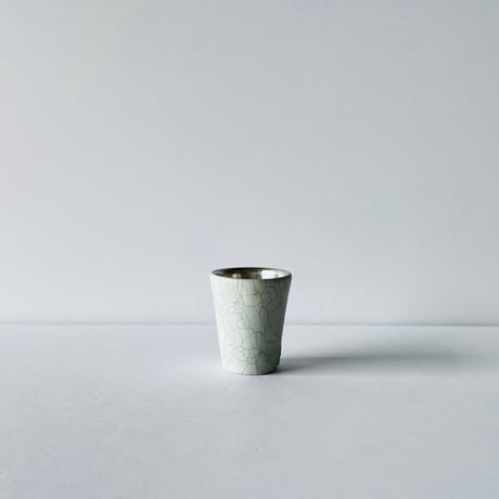 TN−125  谷井直人　銀彩白釉貫入杯 Naoto Tanii Silver Glaze White Crackled Guinomi