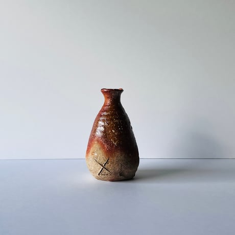 T−6 辻村史朗　信楽徳利　T-6 Shiro Tsujimura Shigaraki Sake Bottle