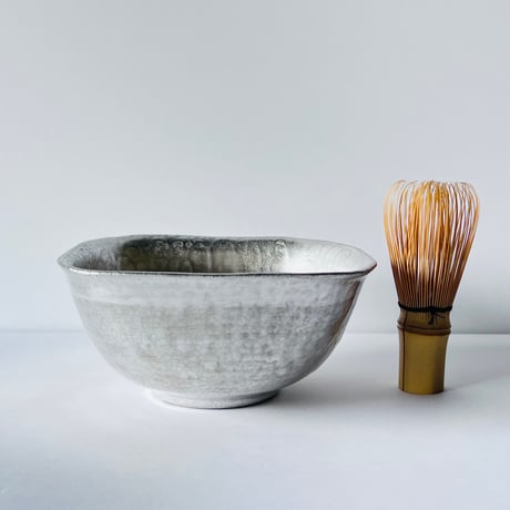 TN−106 谷井直人　総銀彩隅丸四方鉢 Naoto Tanii Full Silver Glaze Rounded Square Bowl