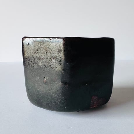 Sー13 鈴木大弓　黒高麗　ぐい呑み　Hiroyumi Suzuki “Black Kōrai Guinomi”**