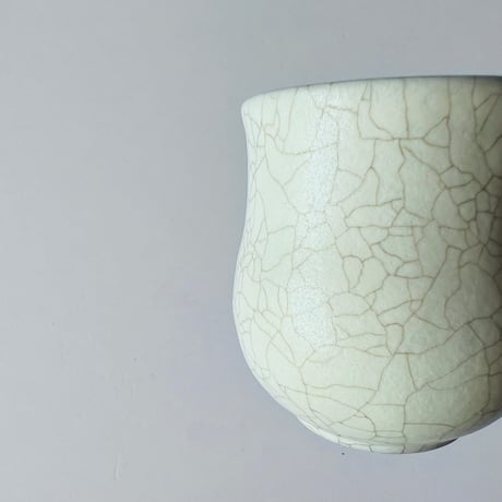 TN−124 谷井直人　銀彩白釉貫入片口 Naoto Tanii Silver Glaze White Crackled Katakuchi