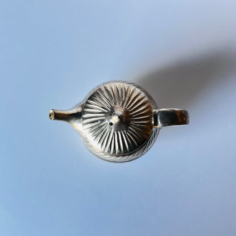 TN−94 谷井直人 銀彩しのぎポット Silver-Glazed Teapot | GARA