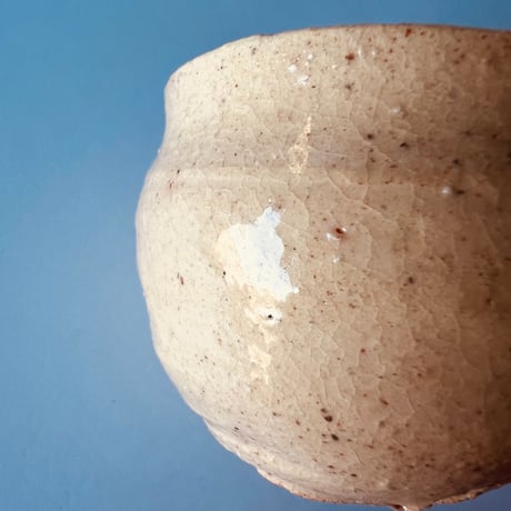 Tー85 辻村史朗　井戸ぐい呑　共箱有　Shiro Tsujimura “Ido Guinomi” (Ido-style Sake Cup)