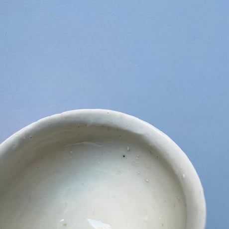 Tー91 辻村史朗　磁土ぐい呑　共箱有　Shiro Tsujimura Porcelain clay sake cup