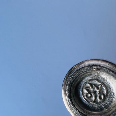 TN−102 谷井直人　銀彩杯　Silver-Glazed Sake Cup