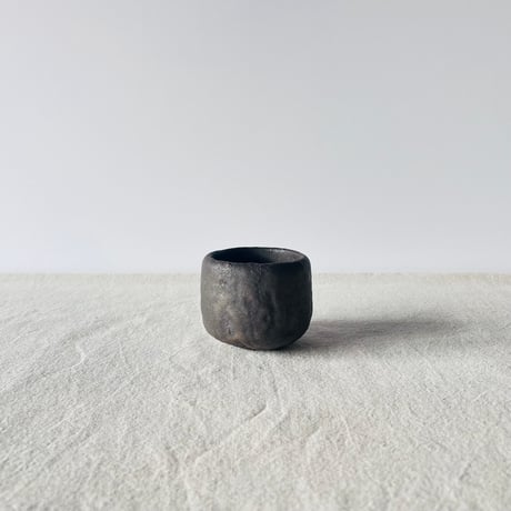 T−129 辻村史朗　引出し黒旅茶碗  共箱付　Shiro Tsujimura Hikidashi-guro Travel Tea Bowl