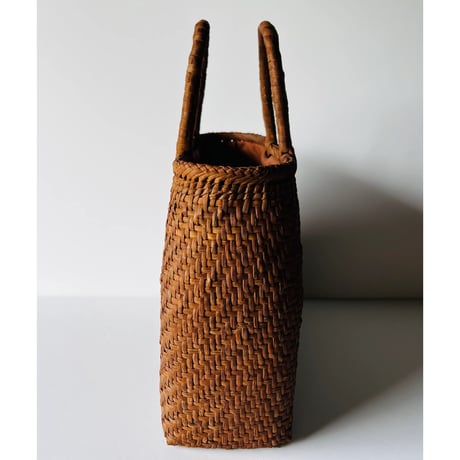 KGー2 山葡萄籠バッグ Mountain grape basket bag
