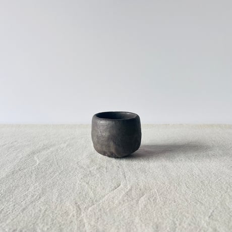 T−129 辻村史朗　引出し黒旅茶碗  共箱付　Shiro Tsujimura Hikidashi-guro Travel Tea Bowl