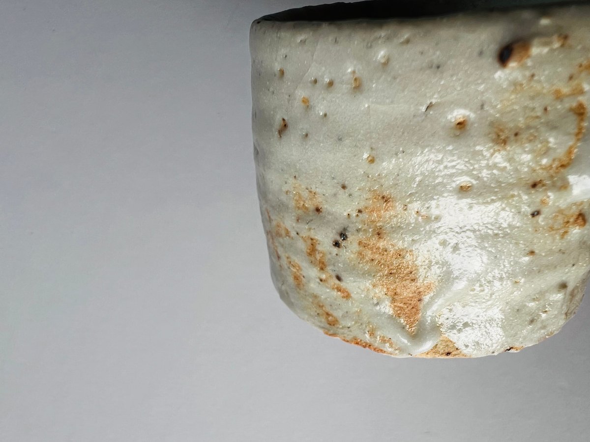 Tー40 辻村史朗 志野ぐい呑 共箱付き Shiro Tsujimura Shino sake