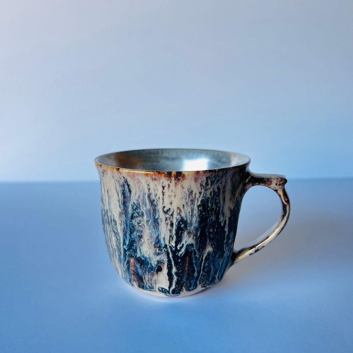 TNｰ84 谷井直人 銀彩黒流マグカップ Silver-Glazed Black Drip M