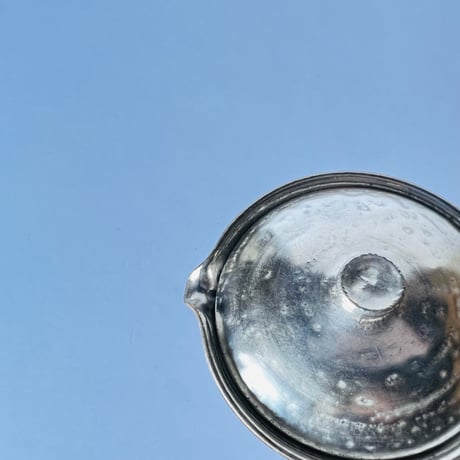 TN−99 谷井直人　銀彩ぐりぐり宝瓶　Silver-Glazed “Guriguri” Hobin (Handleless Teapot)