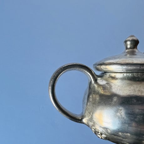 TN−93 谷井直人　銀彩ポット小　Small Silver-Glazed Teapot