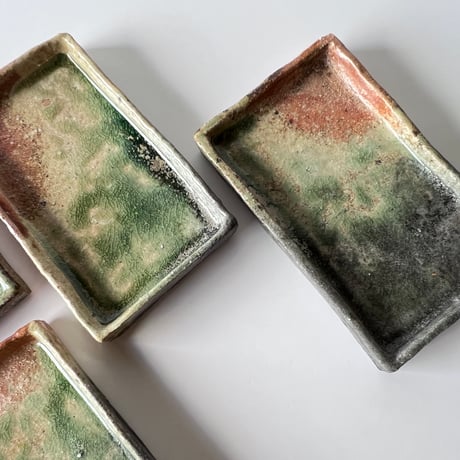 F−13 古谷和也　信楽四方皿五枚組　Kazuya Furutani – Set of Five Shigaraki Square Ceramic Plates