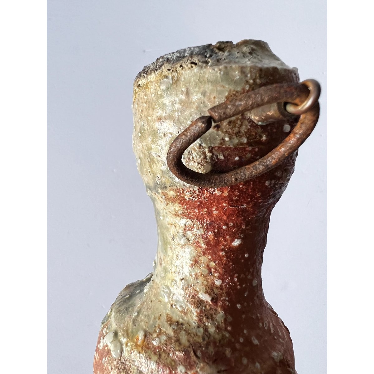 Tｰ60 辻村史朗 伊賀一輪挿掛花入 共箱有 Shiro Tsujimura Iga Flow