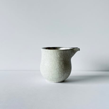 TN−124 谷井直人　銀彩白釉貫入片口 Naoto Tanii Silver Glaze White Crackled Katakuchi
