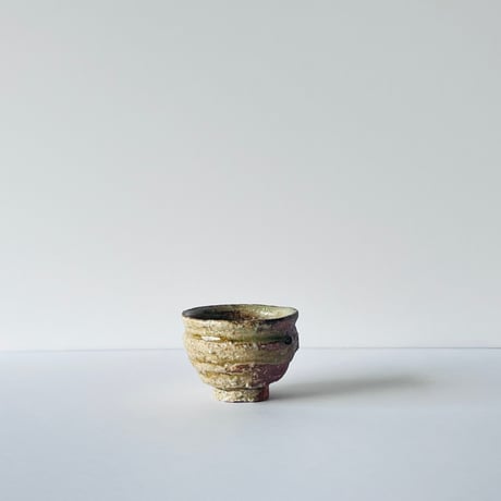 F−3 古谷和也　信楽ぐい呑　共箱付　Kazuya Furutani – Shigaraki Guinomi with Tomobako (Original Wooden Box)