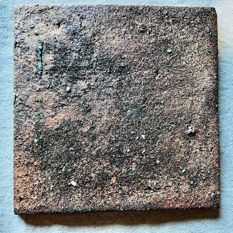 こぶし文陶板 直火23cm陶板｜黒｜クラフト石川｜耐熱陶器｜かもしか道具店