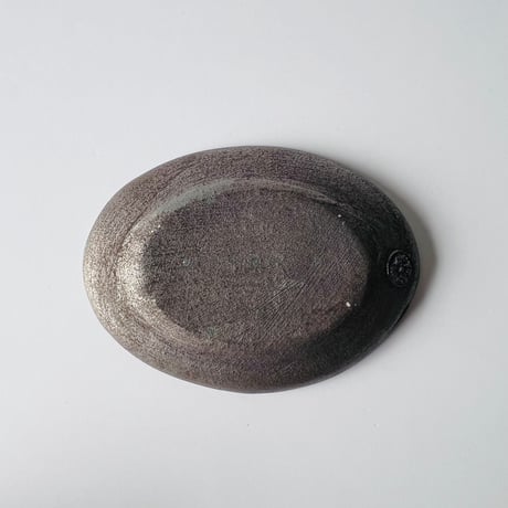 TN−21 谷井直人　銀彩オーバル小皿　Naoto Tanii, Silver-glazed oval small plate