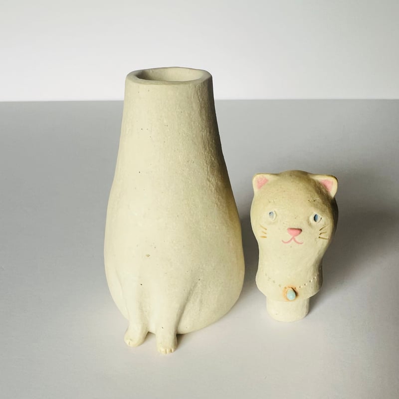KM−4 鍵谷雅美 白い猫のアロマディフューザー Masami Kagitani Wh KM−4 鍵谷雅美 白い猫のアロマディフューザー Masami Kagitani Wh