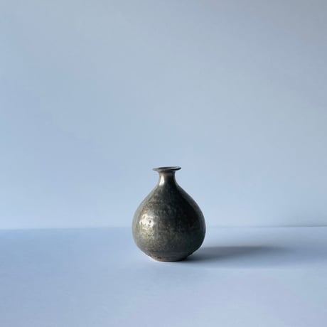 T N−24 谷井直人　銀彩徳利　Naoto Tanii, Silver-painted Sake Bottle