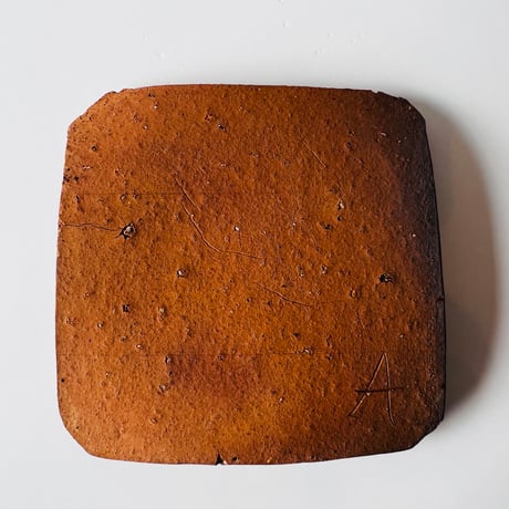T−25 辻村史朗　銀彩備前隅切四方皿　共箱付　T-25 Shiro Tsujimura, Silver-glazed Bizen Corner-cut Square Plate, with Box