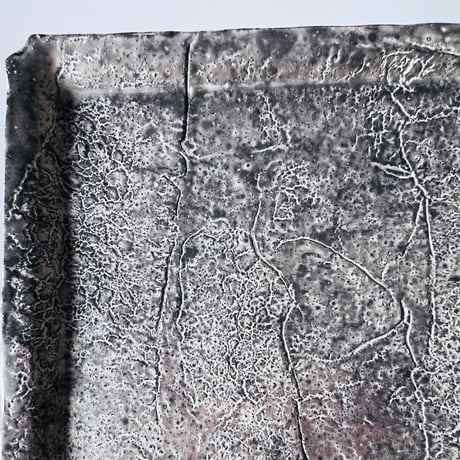 TN−123 谷井直人　銀泥正角平皿 Naoto Tanii Silver Slip Square Plate
