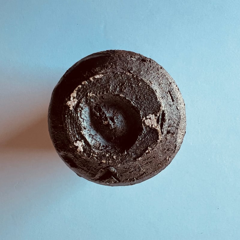 Tー88 辻村史朗 引出黒ぐい呑 Shiro Tsujimura “Hikidashi-gur