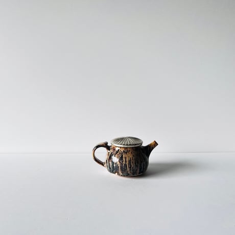 TNー49 谷井直人　銀彩黒流ポット　Naoto Tanii Silver-glazed Black Flow Pot