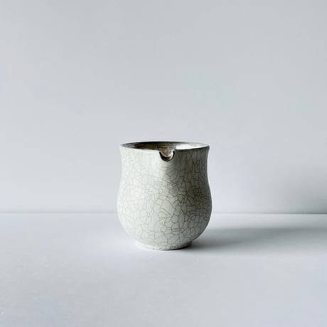 TN−124 谷井直人　銀彩白釉貫入片口 Naoto Tanii Silver Glaze White Crackled Katakuchi