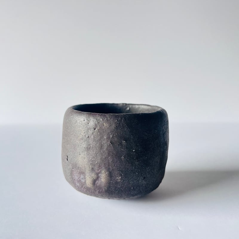 T−129 辻村史朗 引出し黒旅茶碗 共箱付 Shiro Tsujimura Hikidas