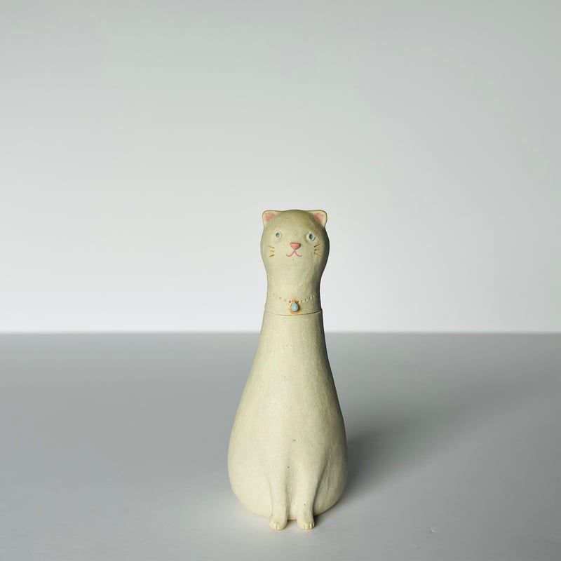 KM−4 鍵谷雅美 白い猫のアロマディフューザー Masami Kagiya Whi