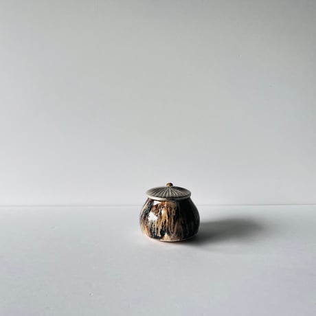 TNー49 谷井直人　銀彩黒流ポット　Naoto Tanii Silver-glazed Black Flow Pot