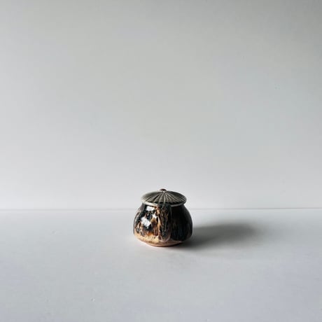 TNー48 谷井直人　銀彩黒流ポット　Naoto Tanii Silver-glazed Black Flow Pot