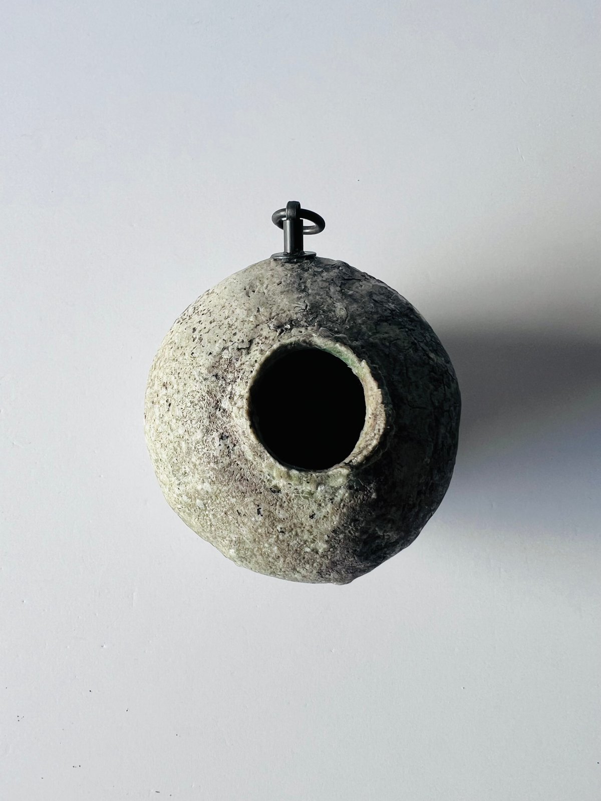 大平新吾　信楽焼き花瓶 グレー 中サイズ 大平新吾 信楽焼き花瓶 グレー 中サイズ 大平新五｜暮らしのうつわ 花田