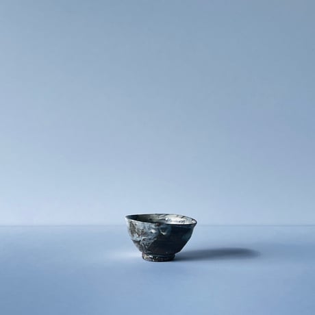 T−14 辻村史朗　刷毛目ぐい呑　共箱付　Shiro Tsujimura Brushed sake cup